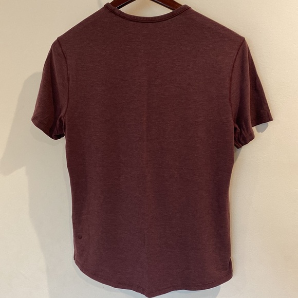 Lululemon Men’s 5 Year Basic Tee - Picture 7 of 11